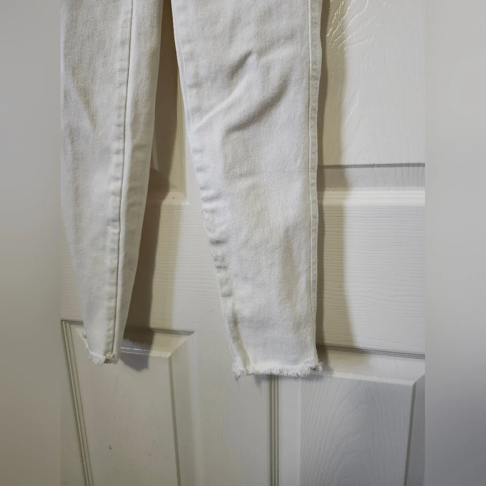 Free People We the Free Solid White Raw Hem Cropped Denim Jeans 25